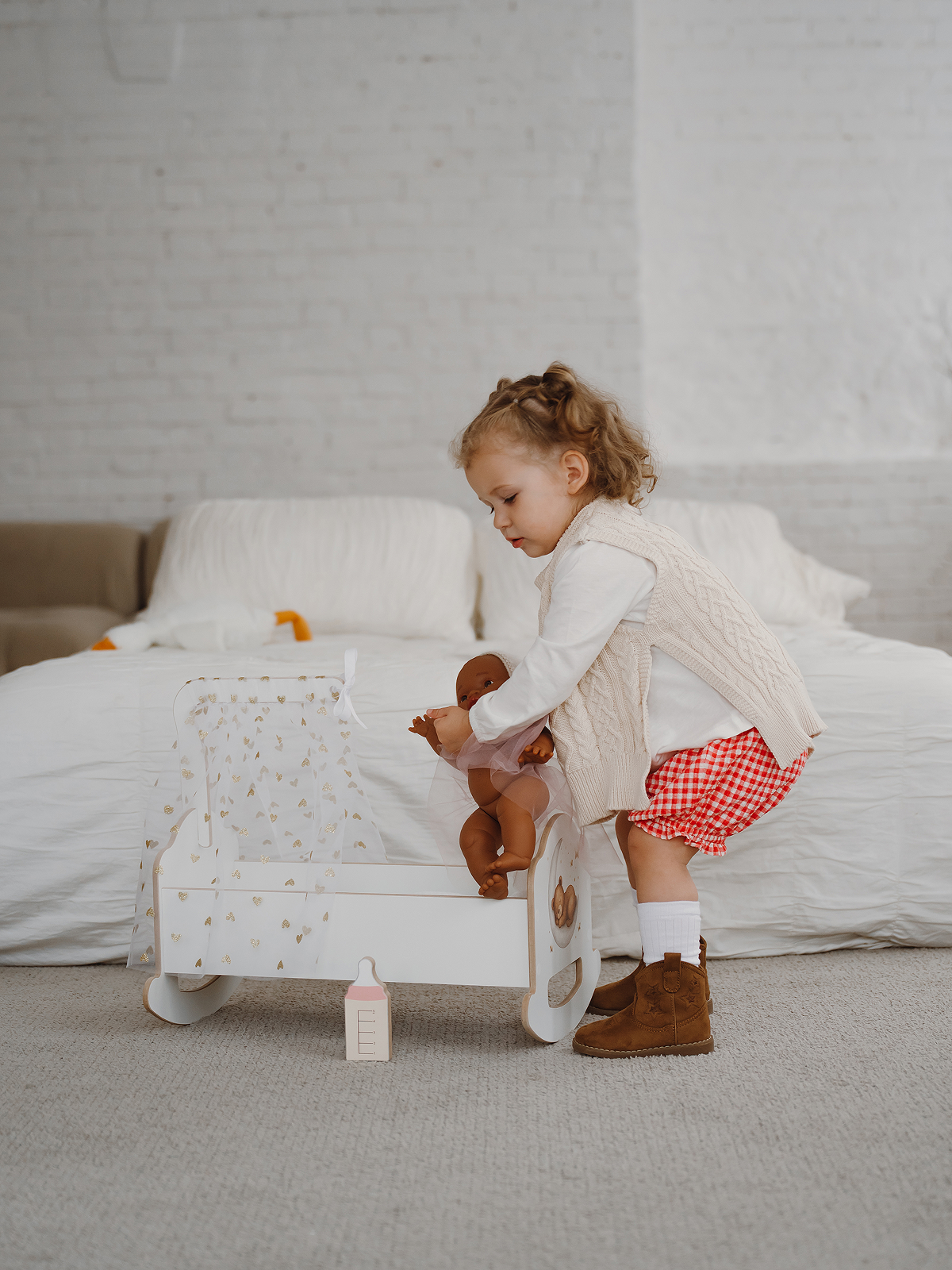 Аксессуар для кукол Pema kids кровать, бутылочка, люлька 475683 Кроватка 45см с балдахином Белый/Принт ЛМДФ - фото 14