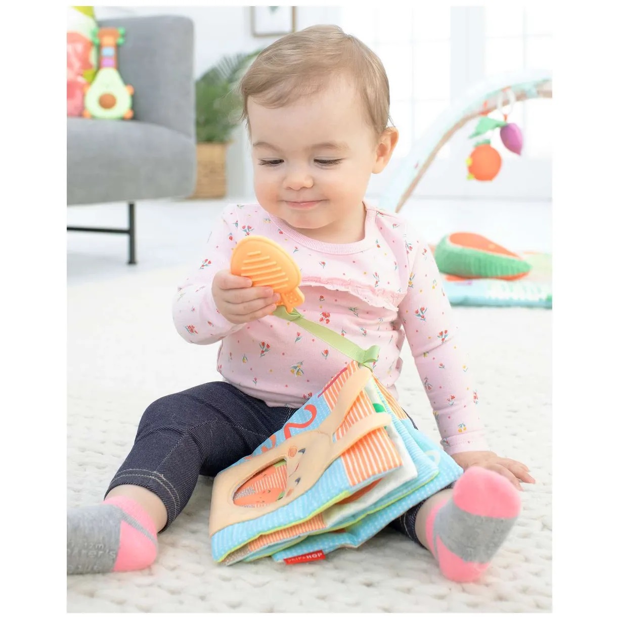 Игрушка Skip Hop книжка мягкая Ферма с прорезывателем - фото 6