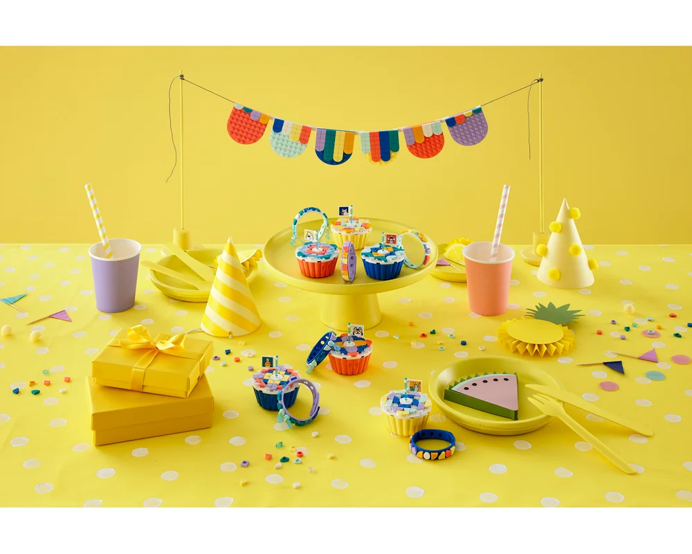 Изображение товара Конструктор LEGO DOTS Ultimate party kit набор для вечеринок и творчества Изображение товара Конструктор LEGO DOTS Ultimate party kit набор для вечеринок и творчества