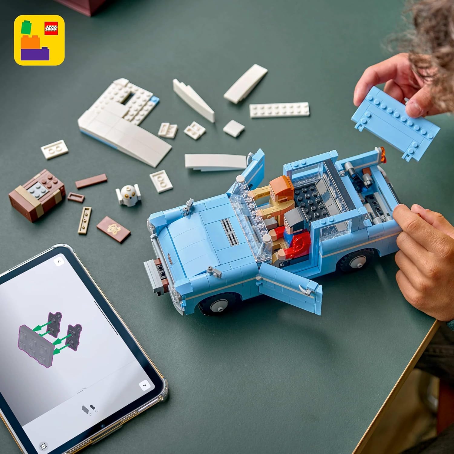 Конструктор LEGO Harry Potter Летающий Ford Anglia 868 дет. - фото 10