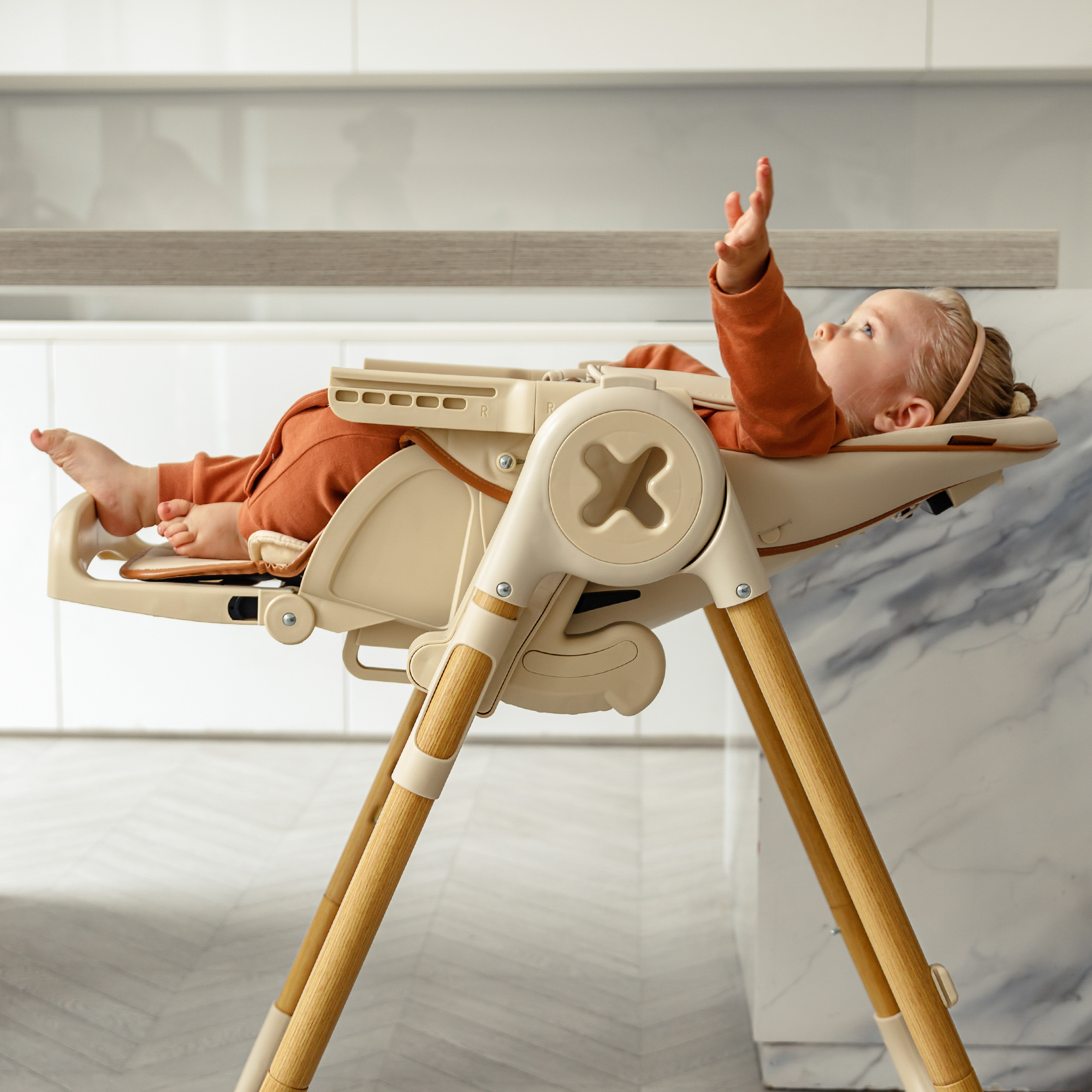 Стульчик для кормления Amarobaby Elegant трансформер - фото 14