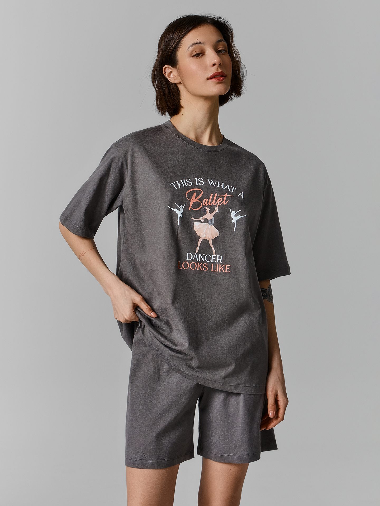 Пижама Mark Formelle (Марк Формэль) 592596-1/потертость на сером +печать - фото 1