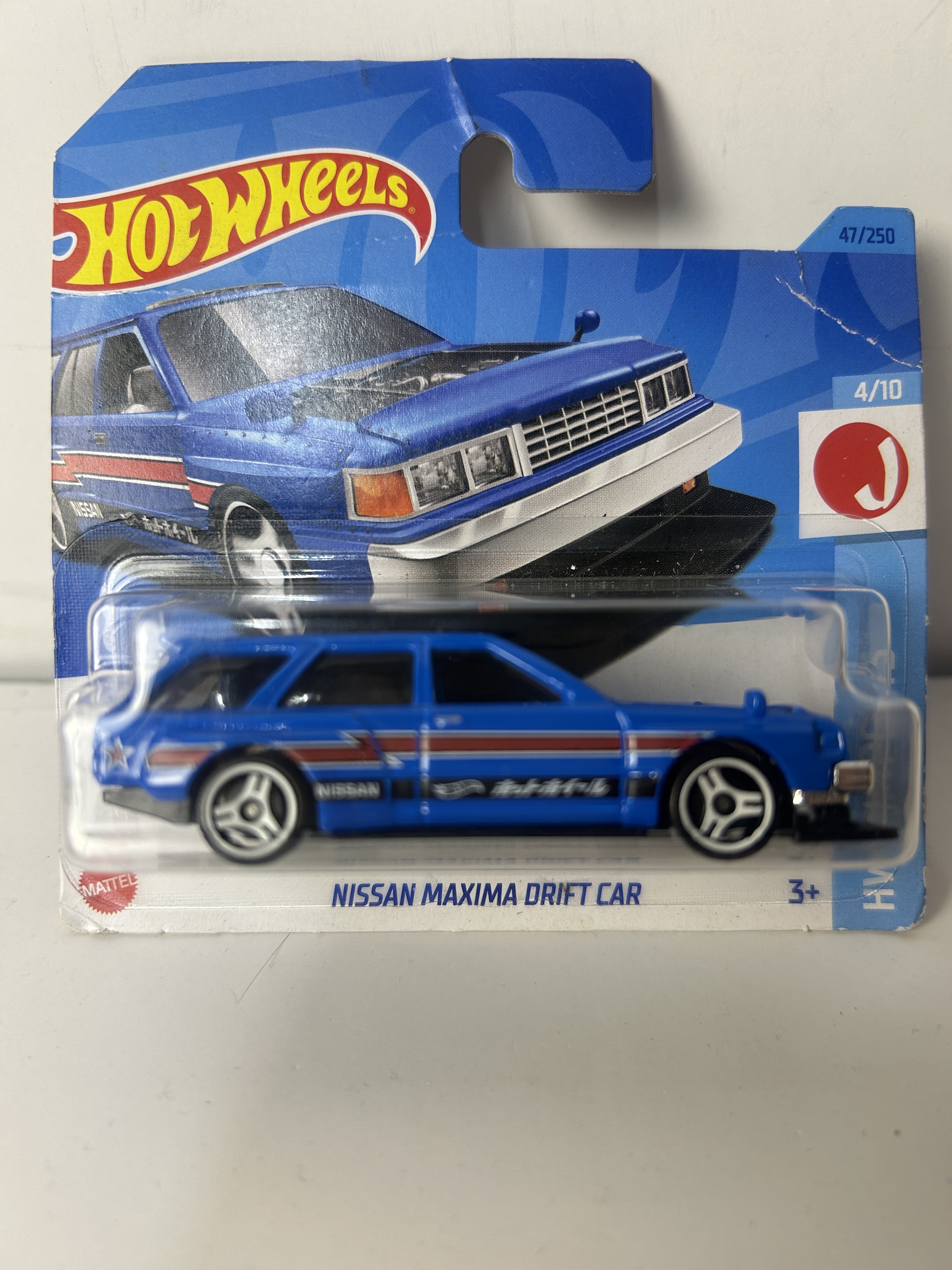 Автомобиль Hot Wheels Nissan Maxima drift car 1:64 65198 - фото 1