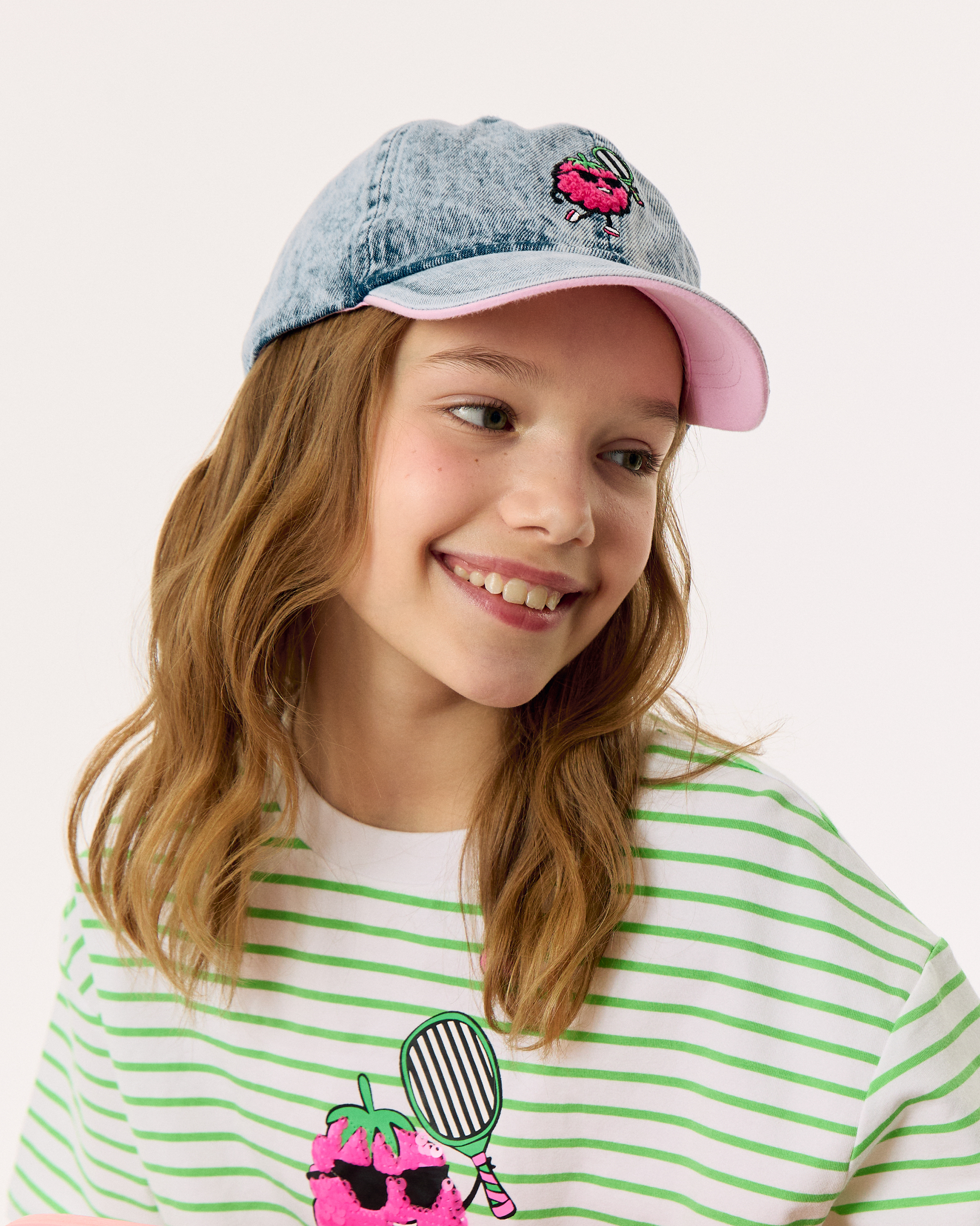 Изображение товара Futurino Fashion джинсовая кепка 54 с вышивкой