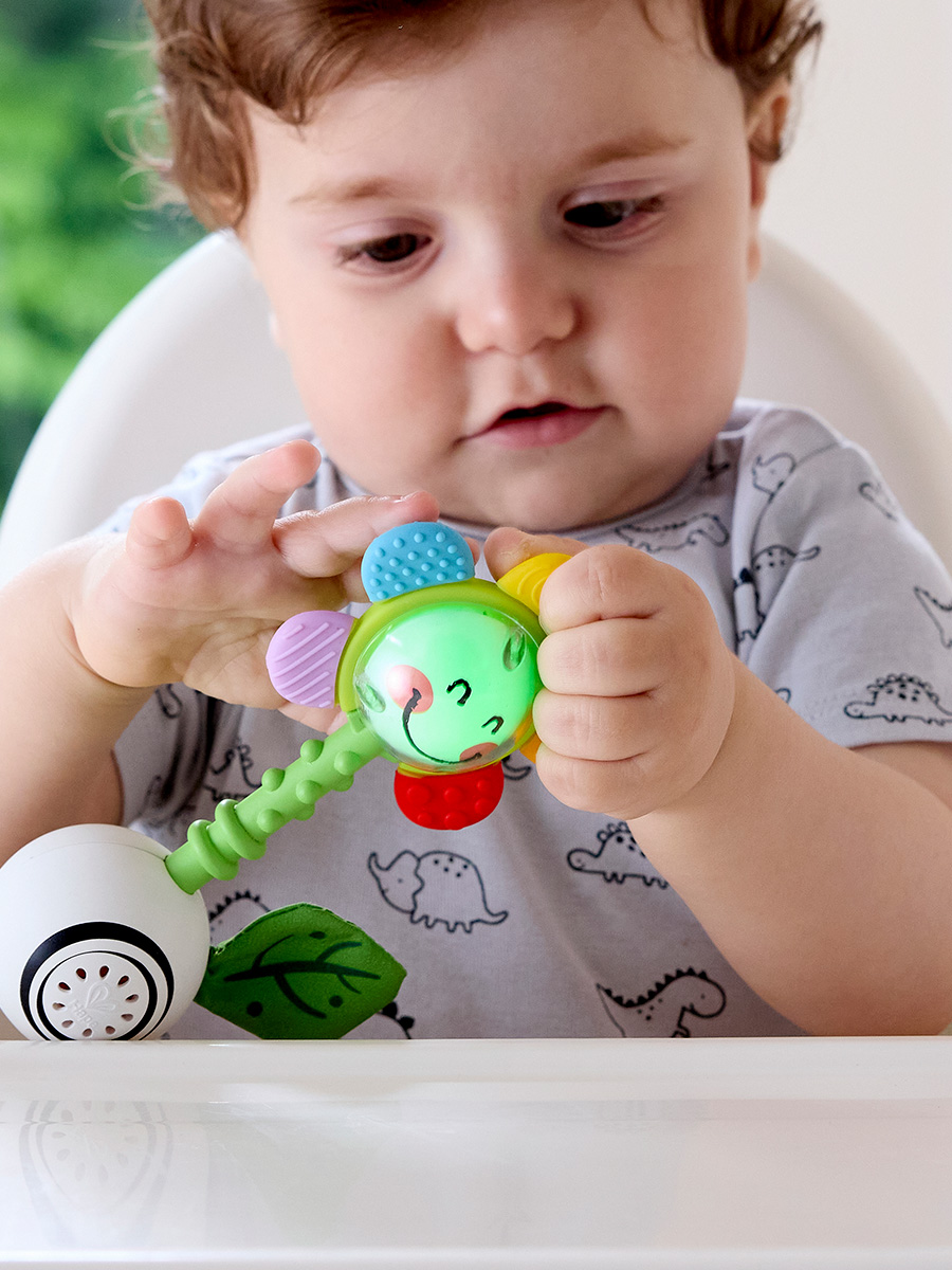 Игрушка Hape погремушка Погремушка светящийся цветок - фото 4