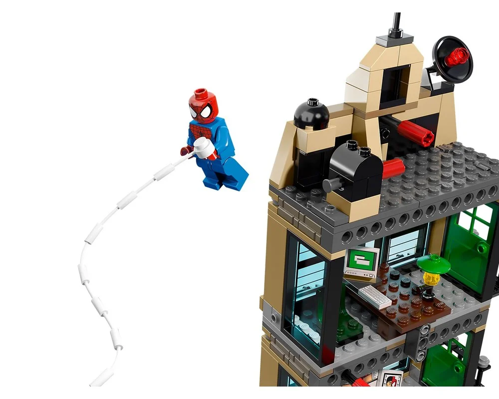 Конструктор LEGO Marvel Super Heroes 76005 456 дет. - фото 1