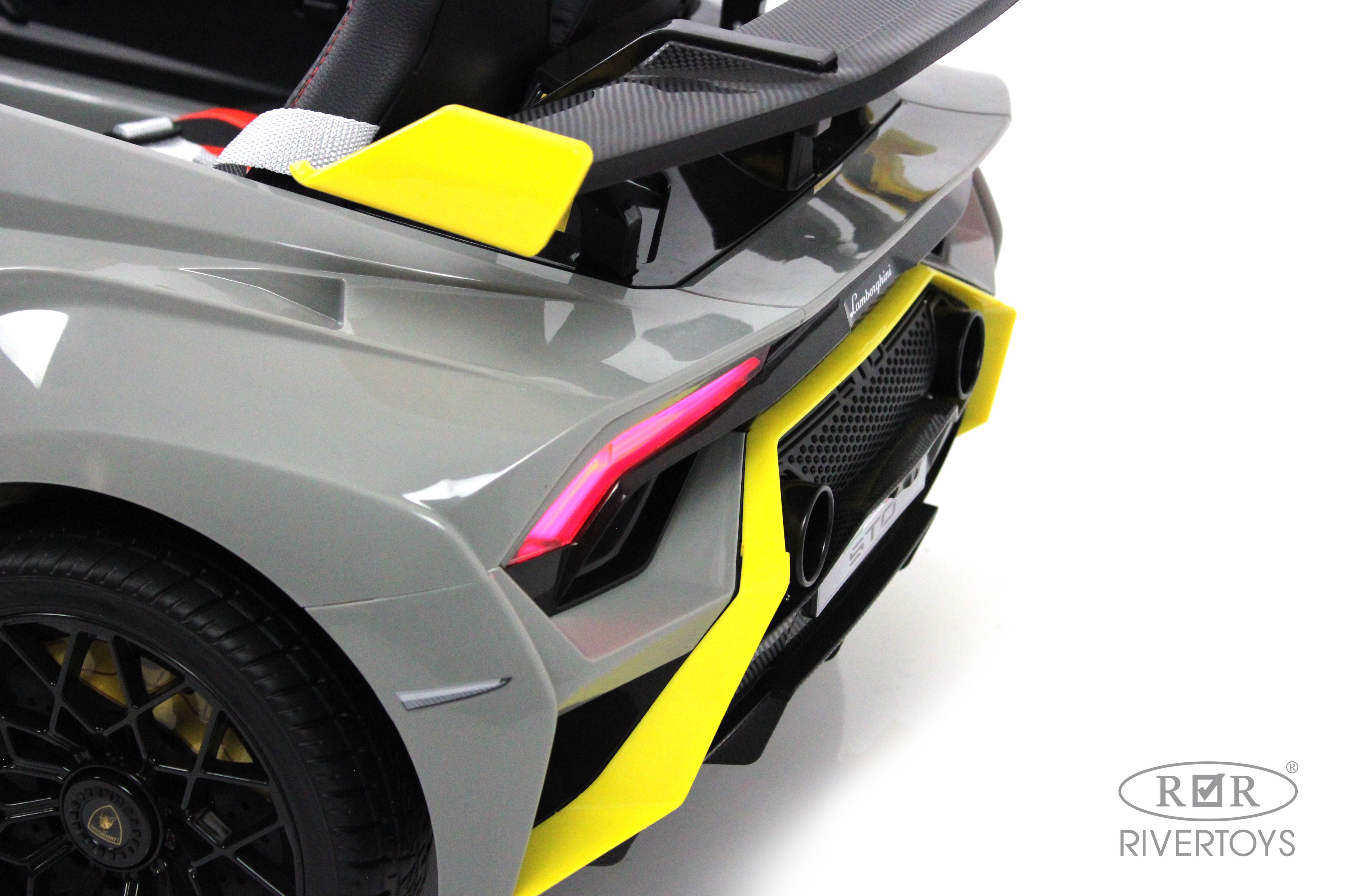 Электромобиль RIVERTOYS Lamborghini E888EE-GRAY С пультом ДУ - фото 17