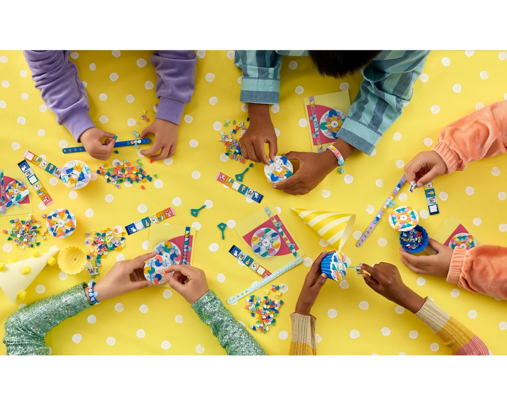 Конструктор LEGO DOTS 41806 1154 дет. - фото 7