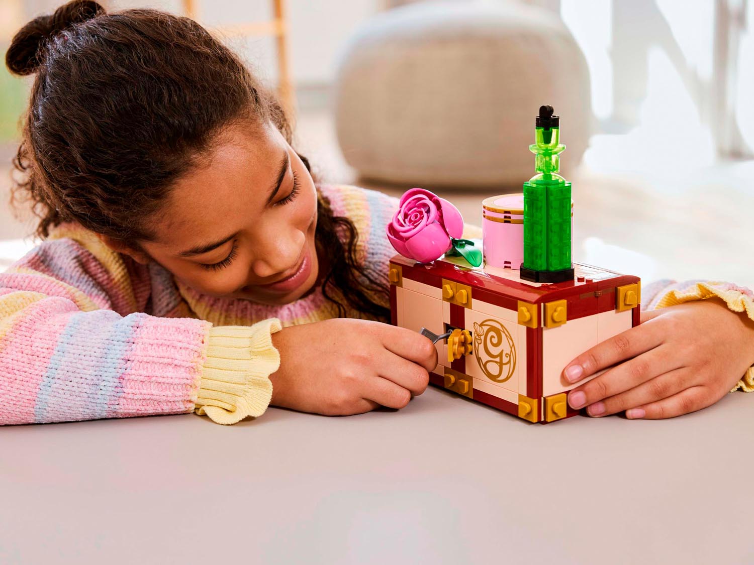Конструктор LEGO Disney Princess Общежитие Глинды и Эльфабы 740 дет. - фото 9