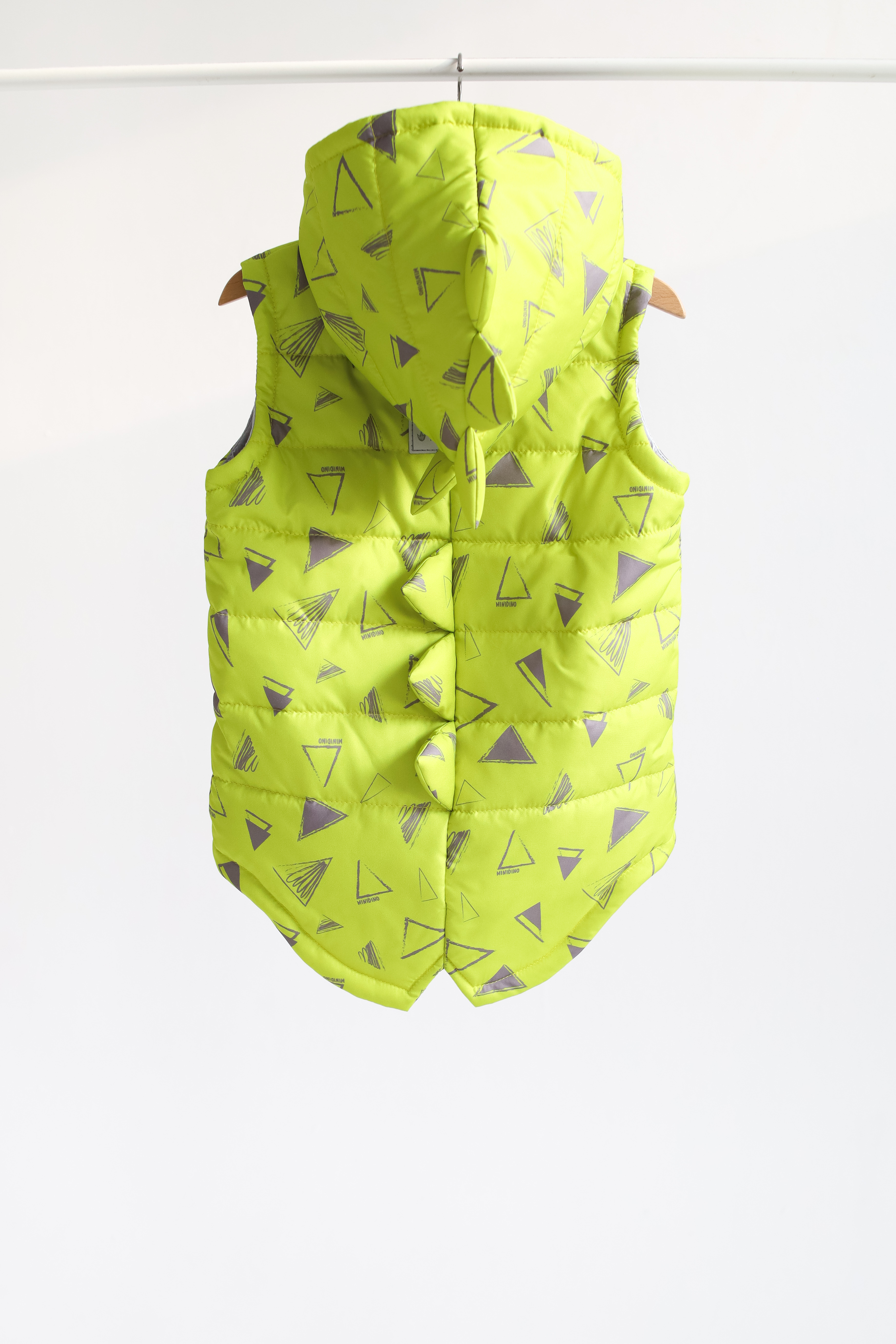 Жилет MINIDINO М010/1/ДЖилет утепленный детский Дино принт треугольник лайм - фото 12