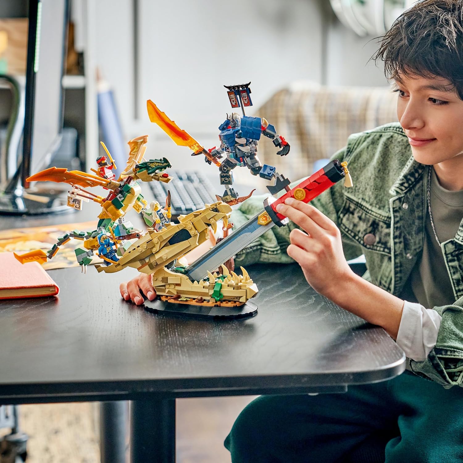 Конструктор LEGO NINJAGO Битва у клинка драконов 1016 дет. - фото 7