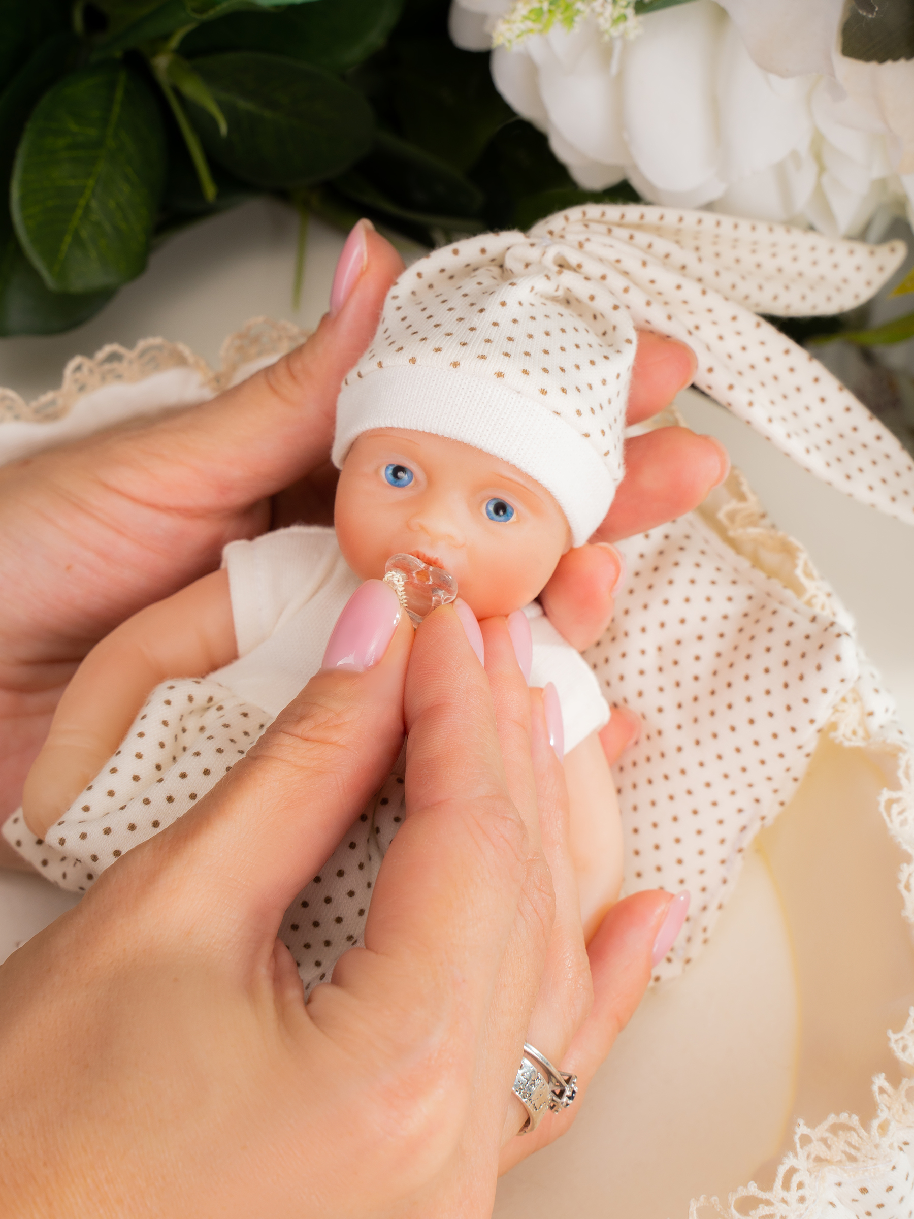 Кукла мини Magic Manufactory Magic baby Пупс реборн девочка высота 19 см 4631162180901 - фото 22