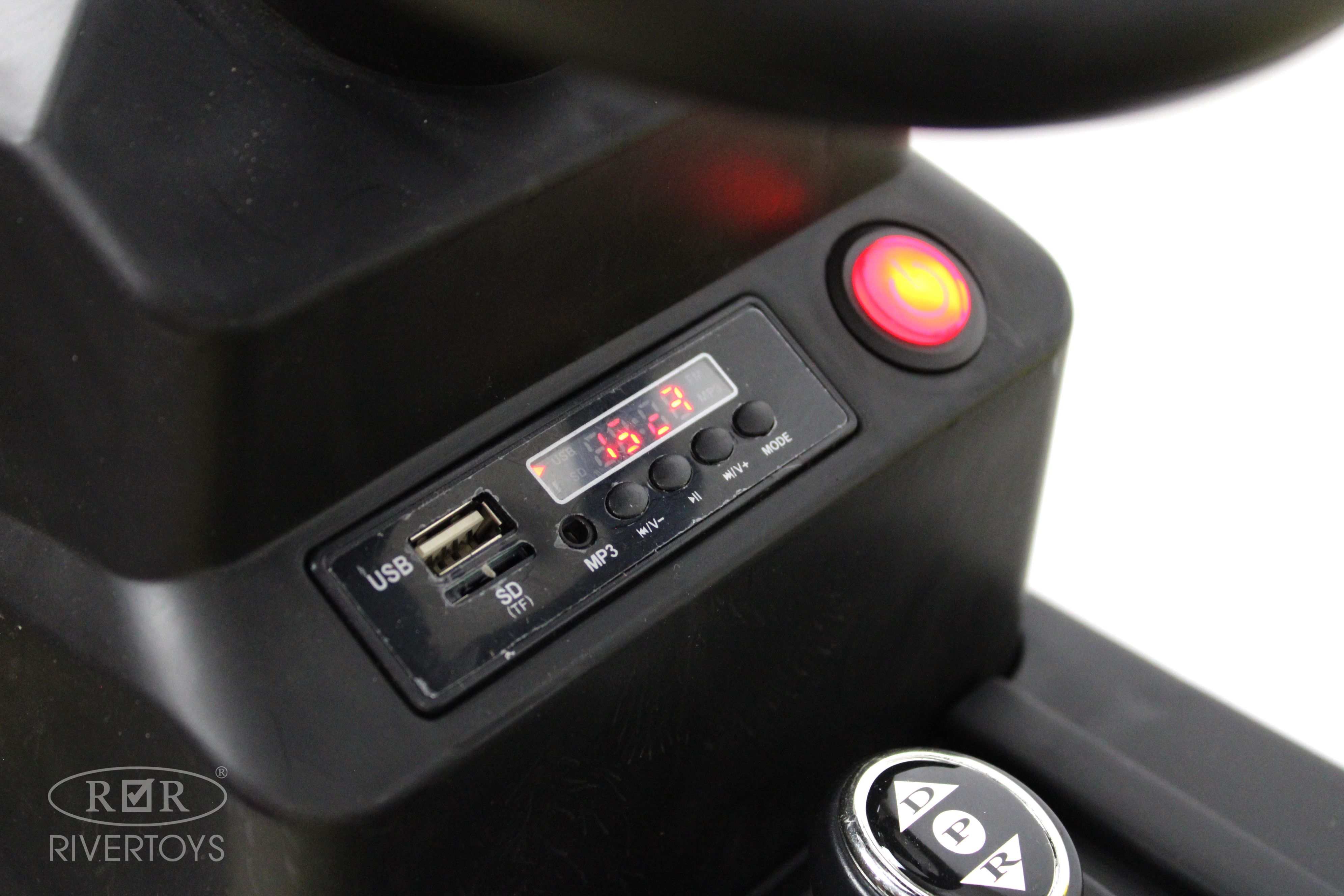 Электромобиль RIVERTOYS O555OO-YELLOW С пультом ДУ - фото 15