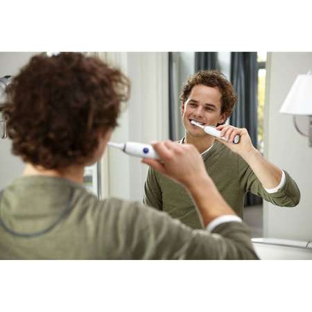 Зубная щетка электрическая Philips