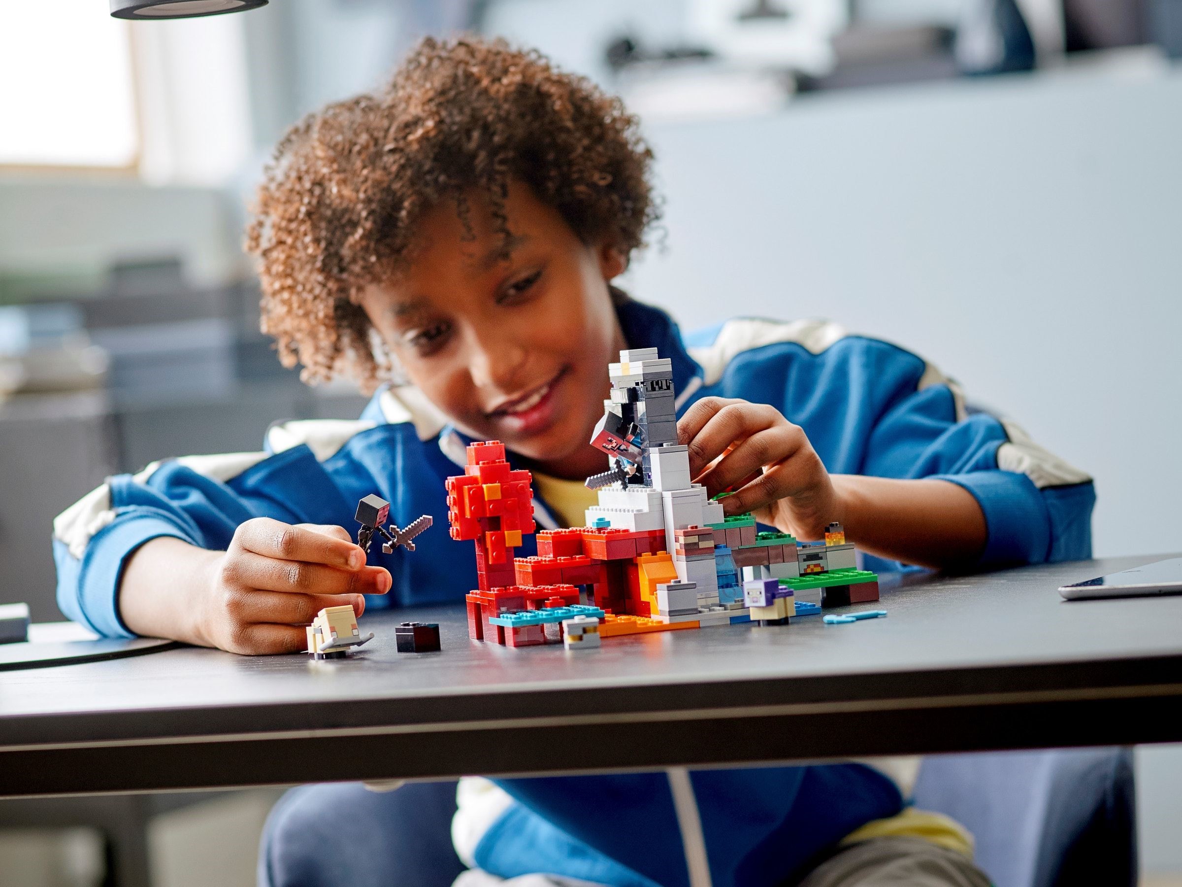 Конструктор LEGO Minecraft 21172 316 дет. - фото 10