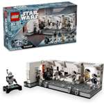 Конструктор LEGO Star Wars Посадка на Тантив IV блочный