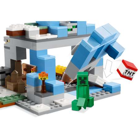 Конструктор LEGO Minecraft Ледяные вершины блочный