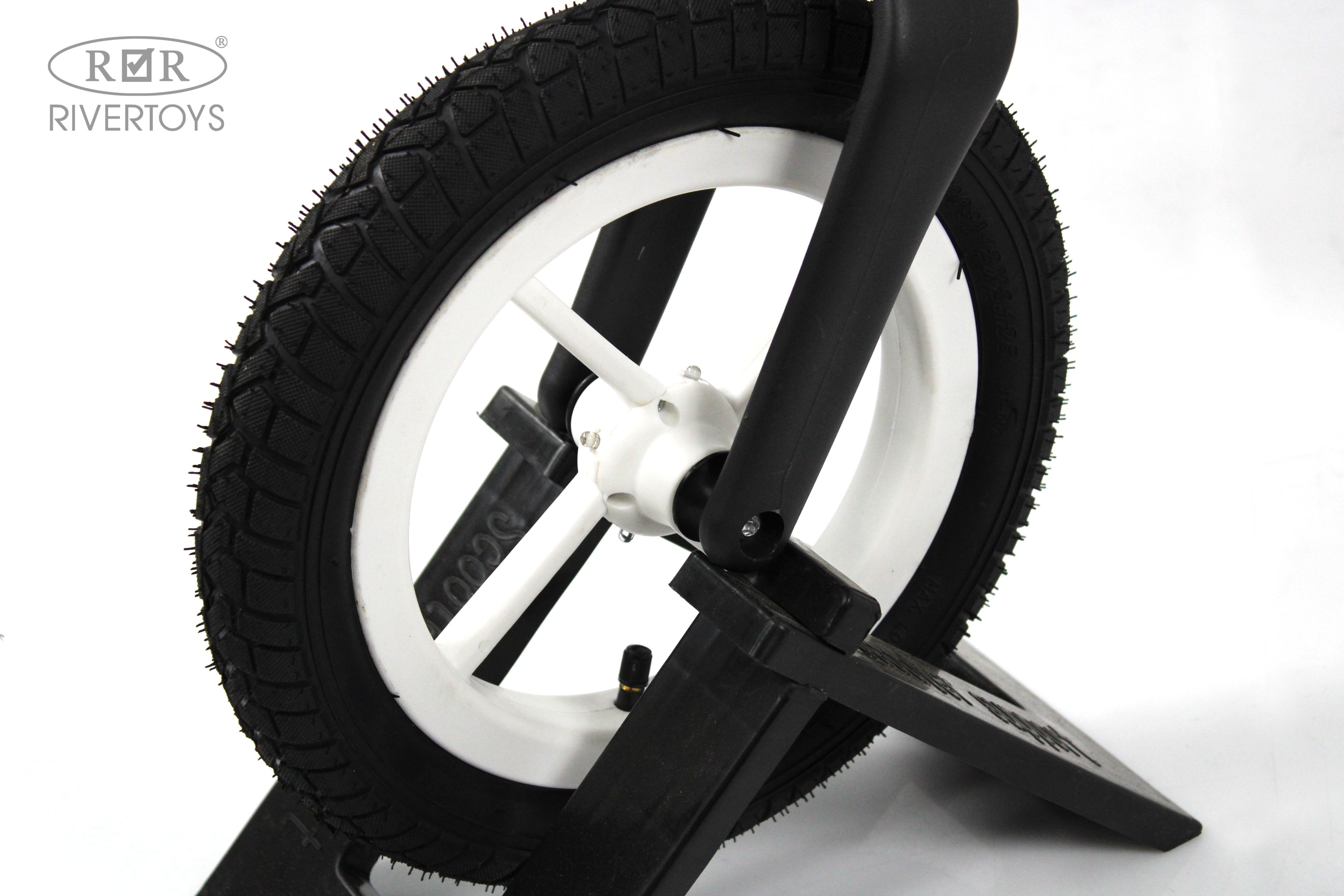 Двухколесный беговел RIVERTOYS 12 дюймов - фото 10