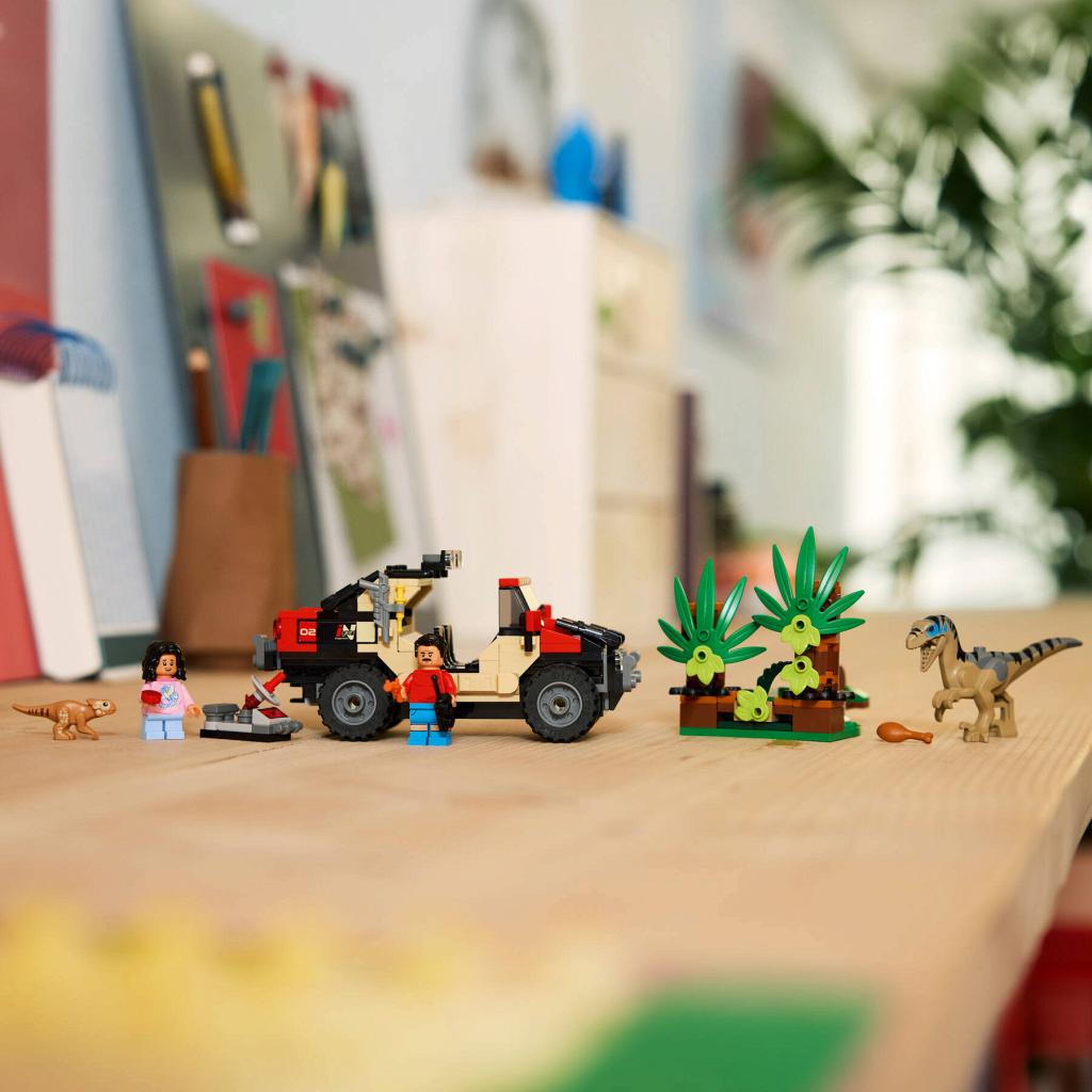 Конструктор LEGO Jurassic World 76972 285 дет. - фото 7