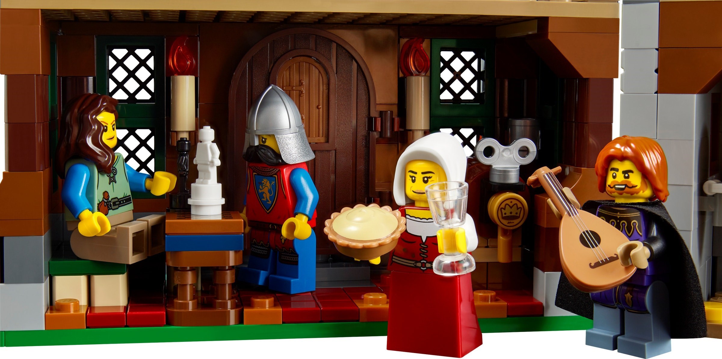 Конструктор LEGO Icons 10332 3304 дет. - фото 6