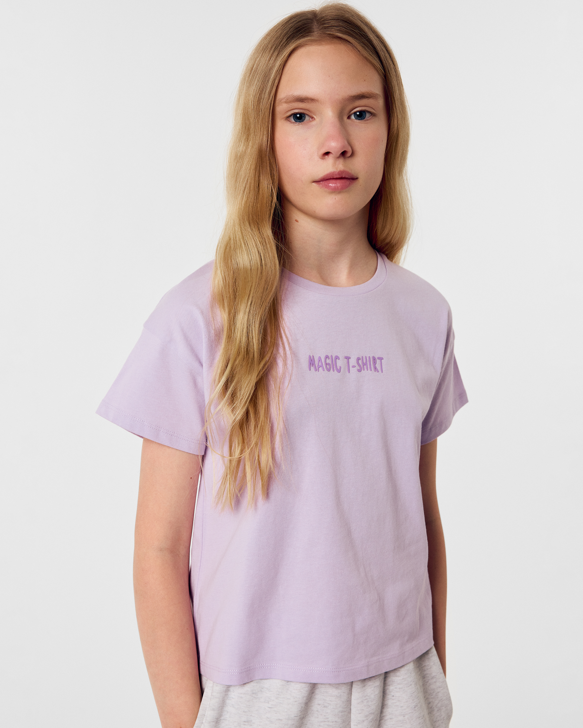 Изображение товара Футболка Futurino для девочки 140 см фиолетовая с принтом Magic T-Shirt Изображение товара Футболка Futurino для девочки 140 см фиолетовая с принтом Magic T-Shirt