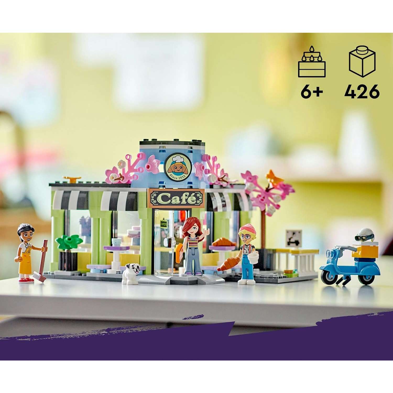Конструктор LEGO Friends Кафе Хартлейк Сити 426 дет. - фото 8