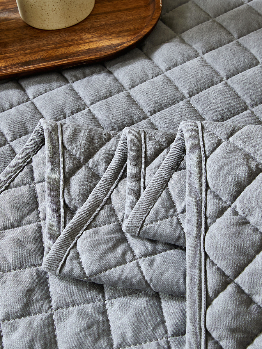 Покрывало Theodora вельвет серый 240 x 220 см - фото 6