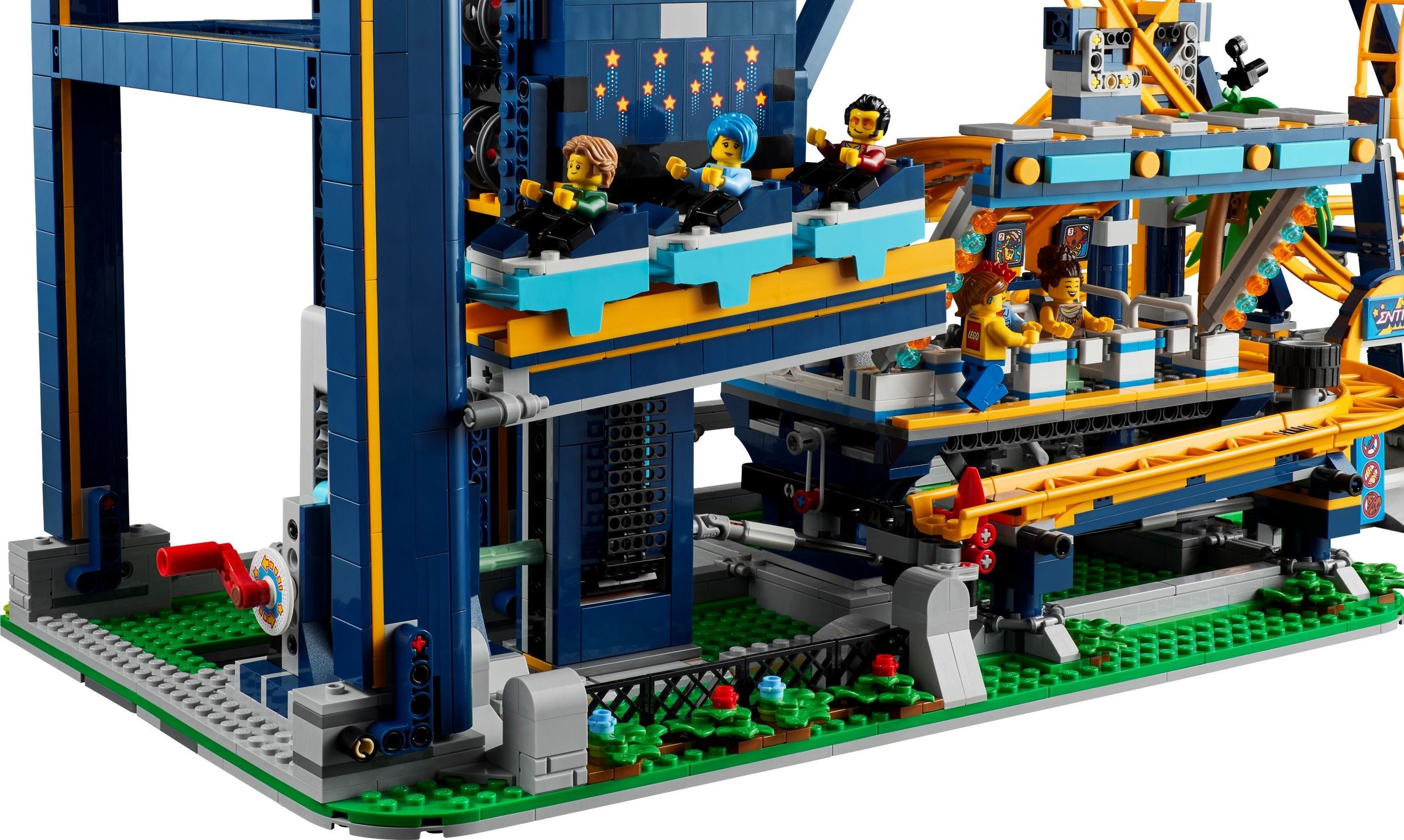 Конструктор LEGO Icons 10303 771 дет. - фото 7