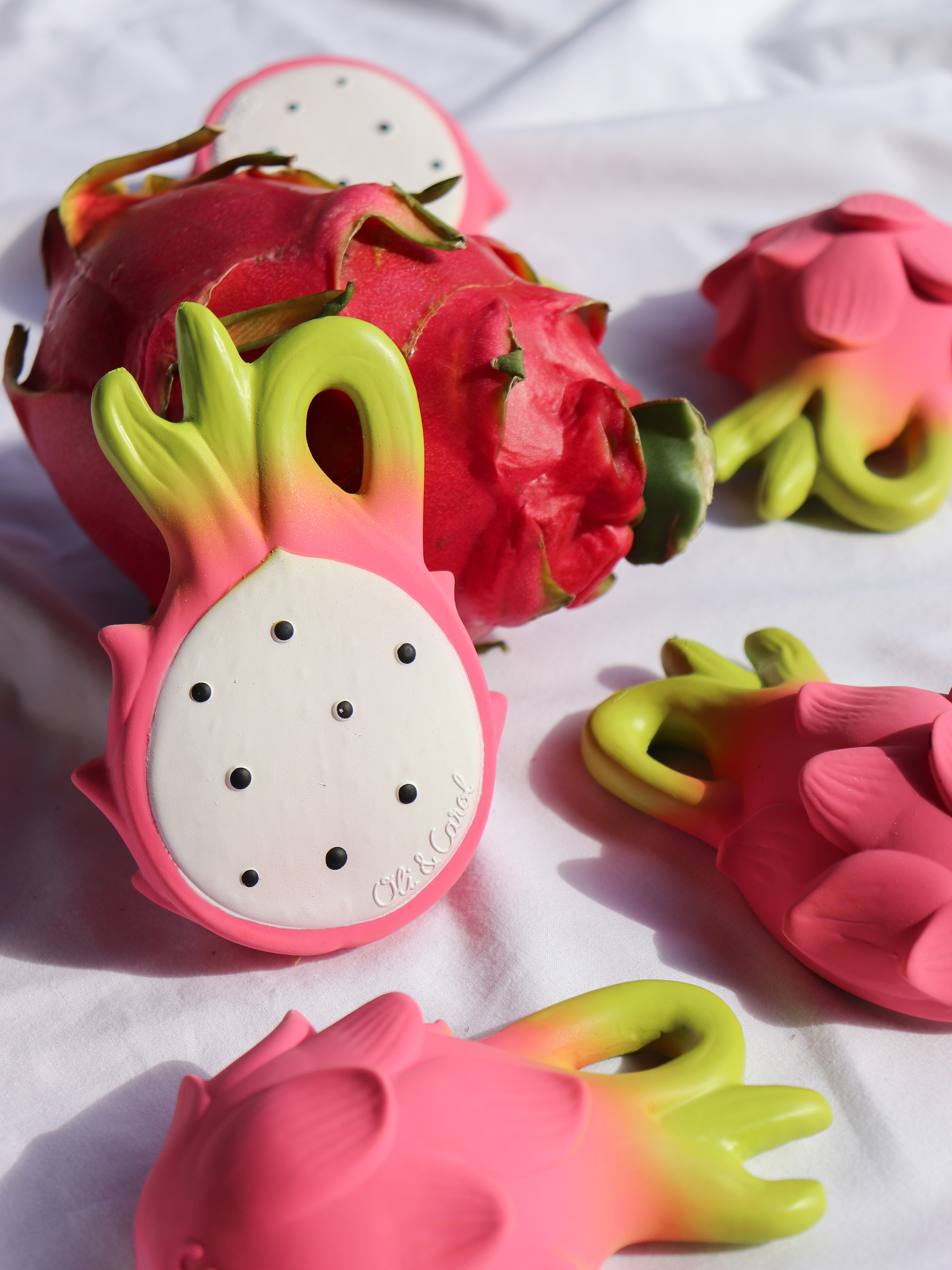 Прорезыватель OLI and CAROL Fucsia the dragonfruit - фото 6