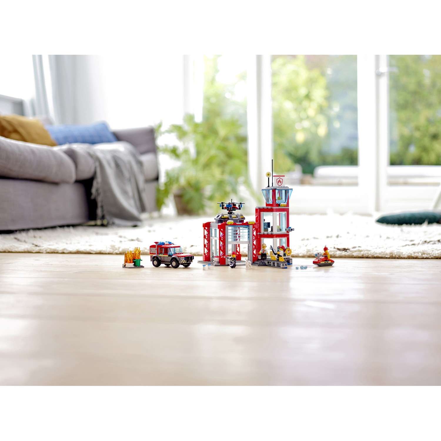 Конструктор LEGO City Fire Пожарное депо блочный - фото 4