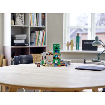 Конструктор LEGO Minecraft Шахта крипера блочный