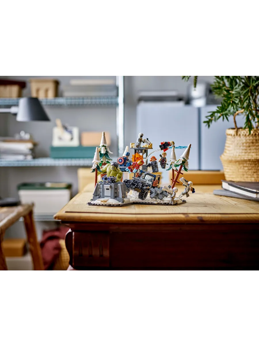 Конструктор LEGO Marvel Super Heroes Мстители в сборе: Эра Альтрона 613 дет. - фото 3