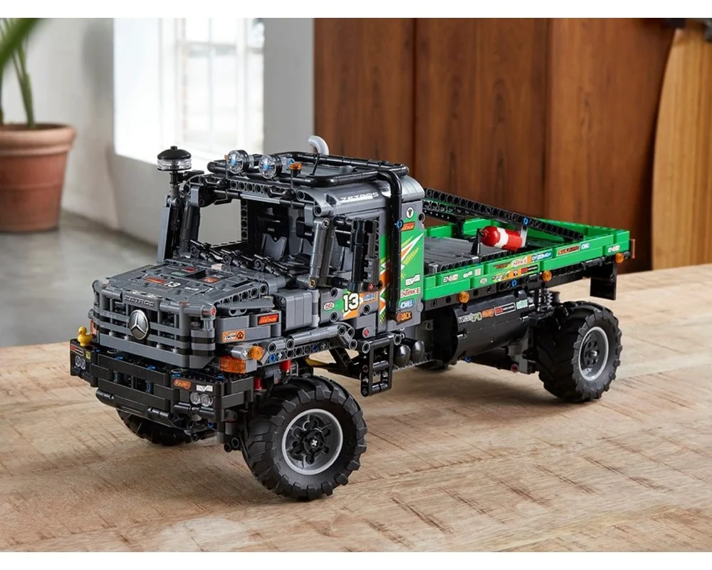 Конструктор LEGO Technic 42129 2108 дет. - фото 1