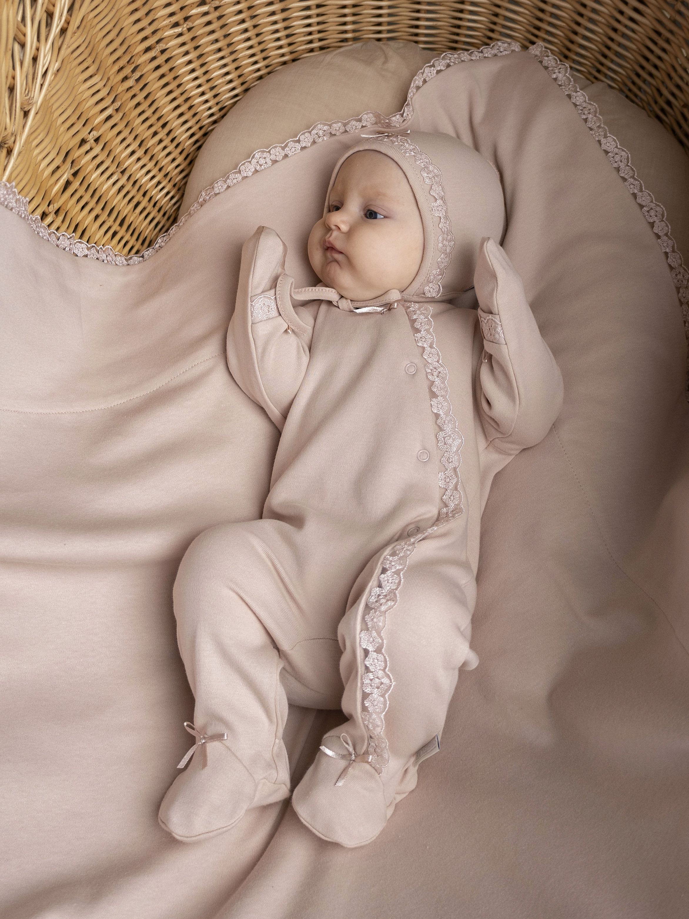 Комбинезон и чепчик НаследникЪ Выжанова 01068-02026-072 - фото 1