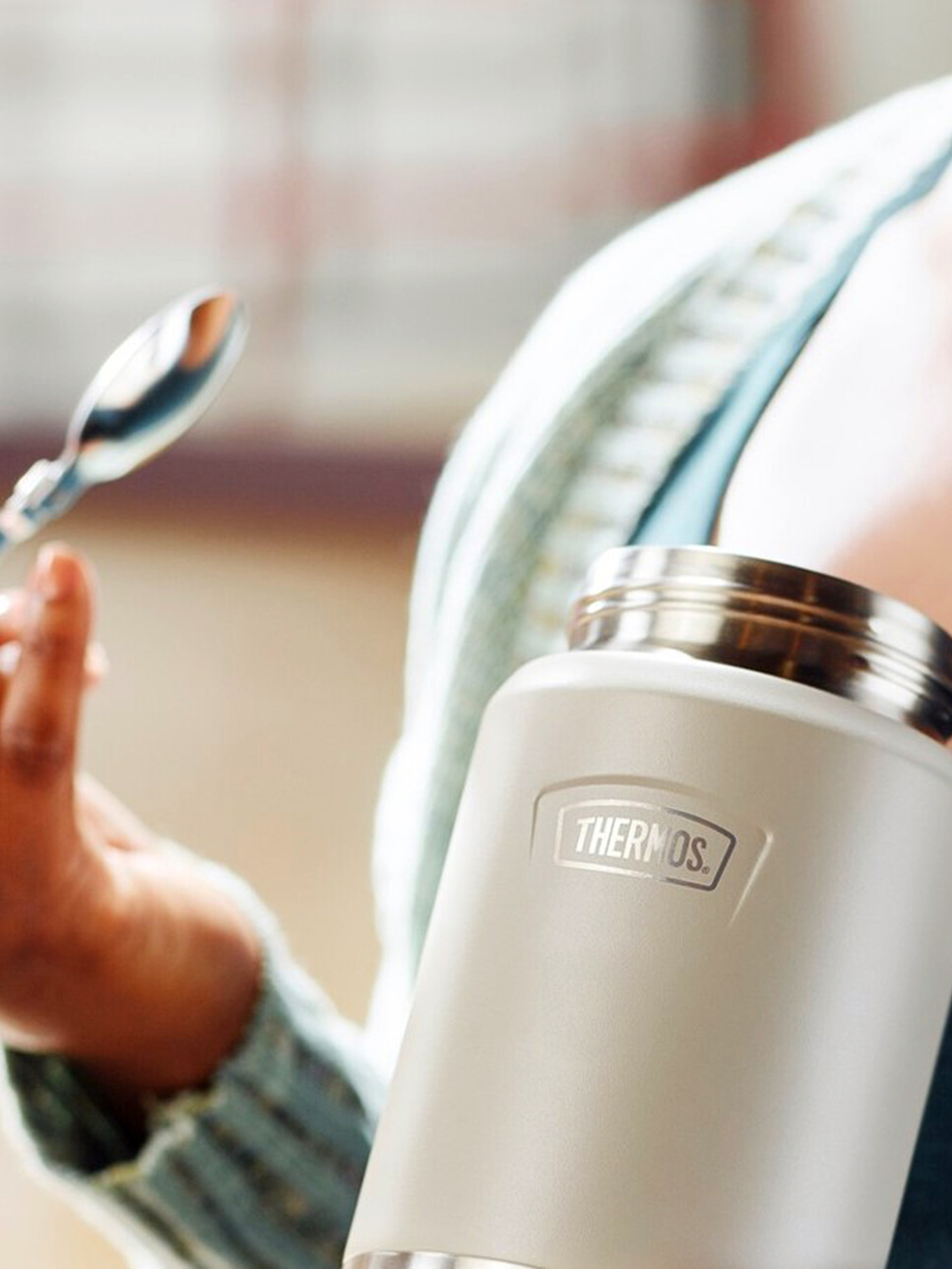 Термос для еды супа 710 мл с ложкой THERMOS ICON-301 песочный – нержавеющая сталь герметичный тепло/холод 14/24 часа - фото 16