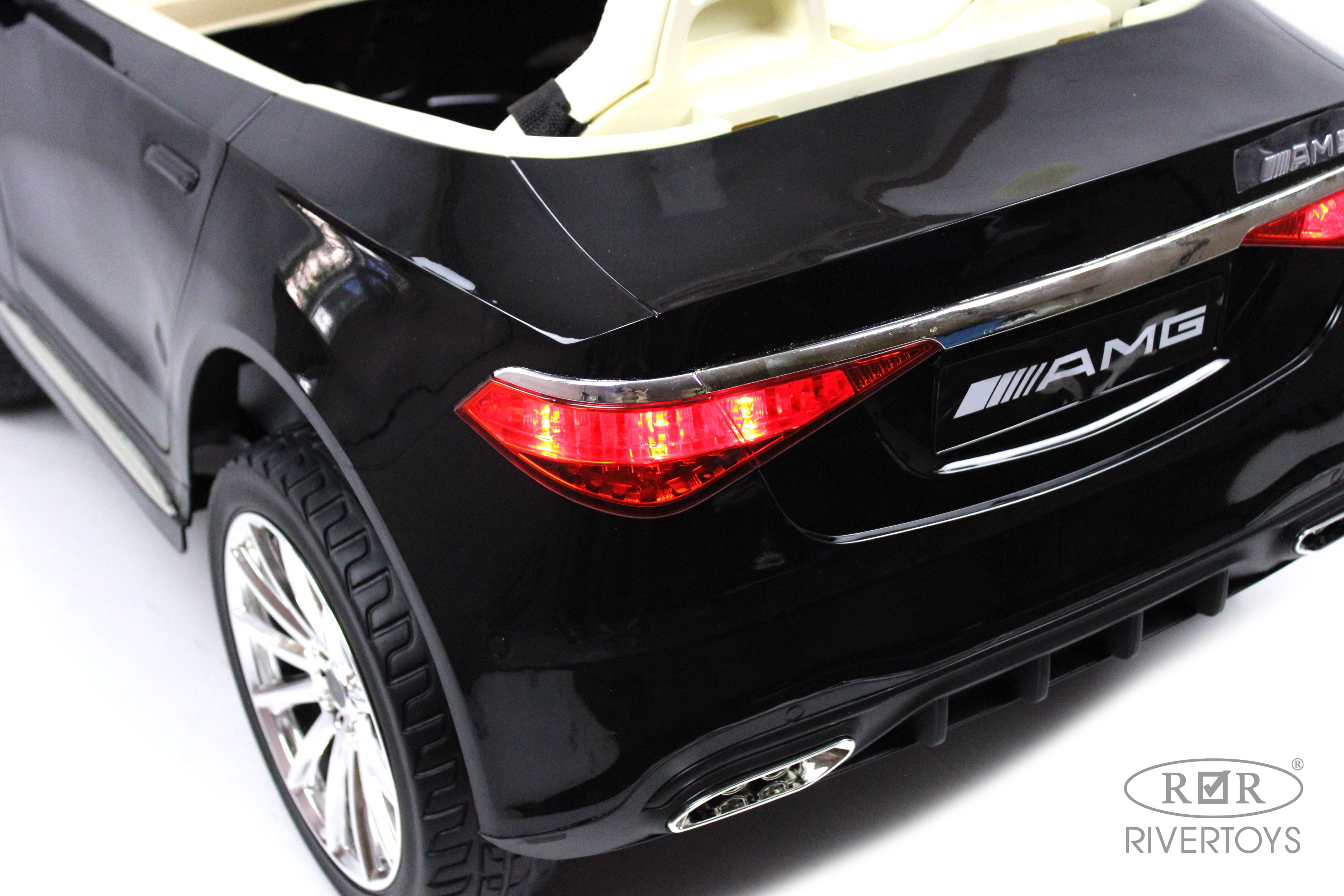 Электромобиль RIVERTOYS Mercedes М333БХ-BLACK-GLANEC С пультом ДУ - фото 6