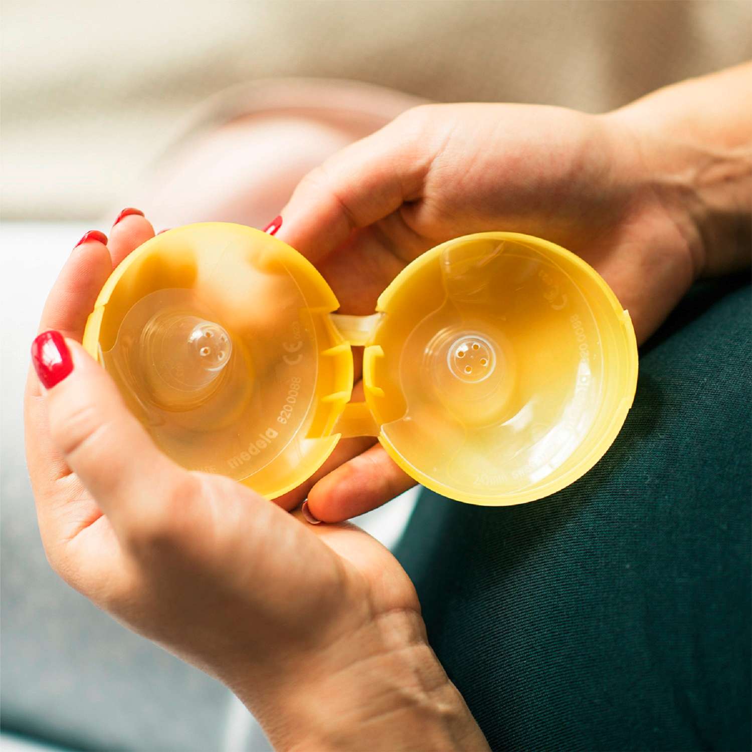 Накладки силиконовые Medela для кормления грудью (размер S) - фото 7