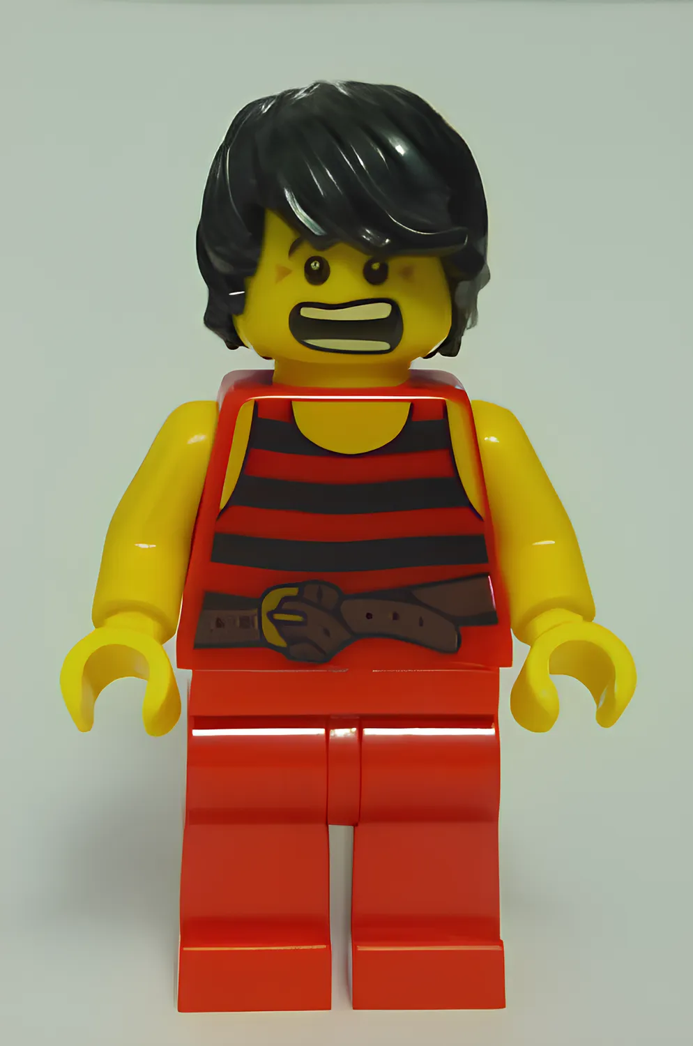 Изображение товара LEGO Pirate 7 Минифигурка с черными и красными полосами, 4 детали Изображение товара LEGO Pirate 7 Минифигурка с черными и красными полосами, 4 детали