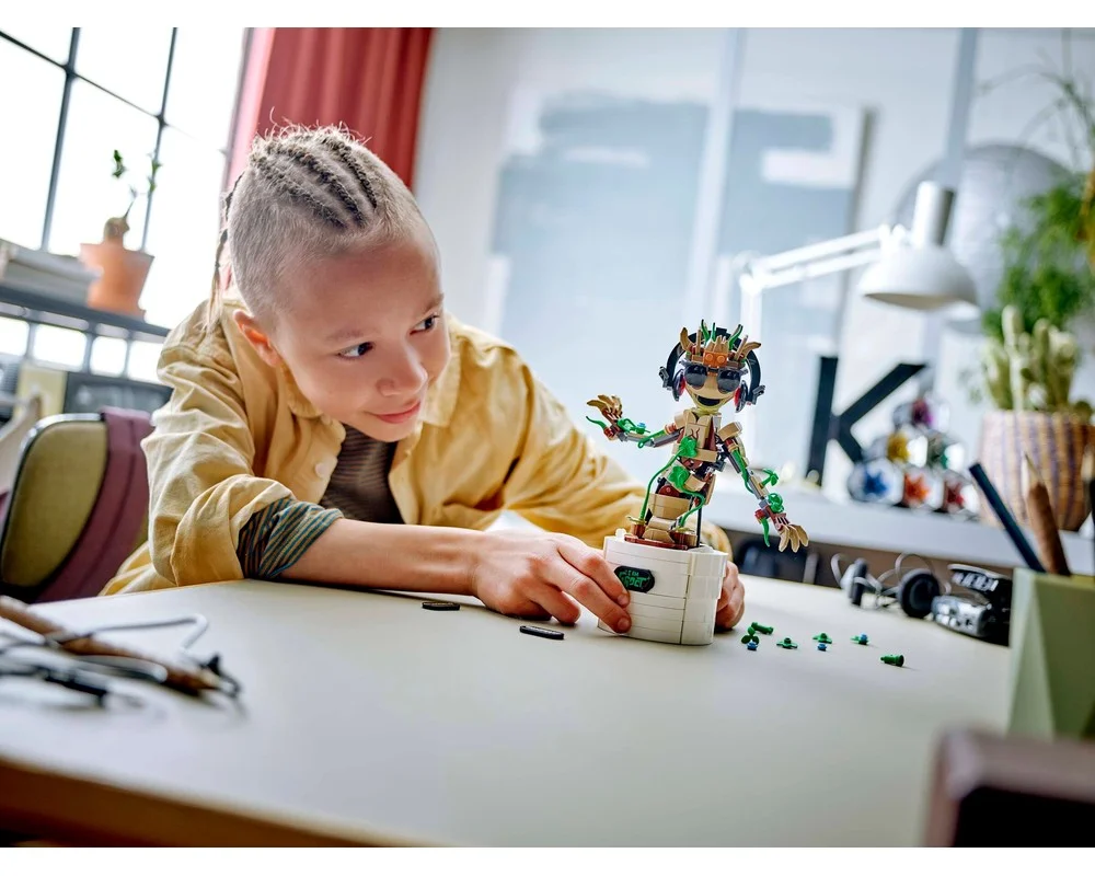Конструктор LEGO Marvel Super Heroes 76297 347 дет. - фото 8