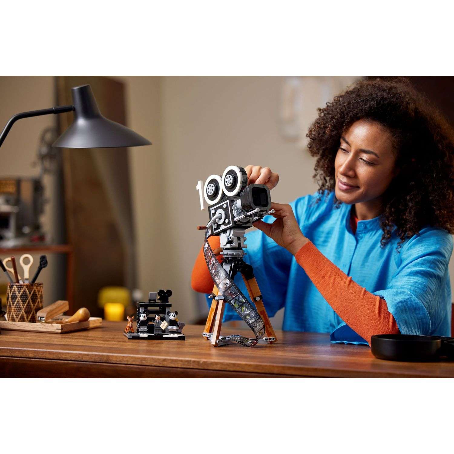 Конструктор LEGO Mickey and Friends Walt Disney Tribute Camera блочный - фото 9