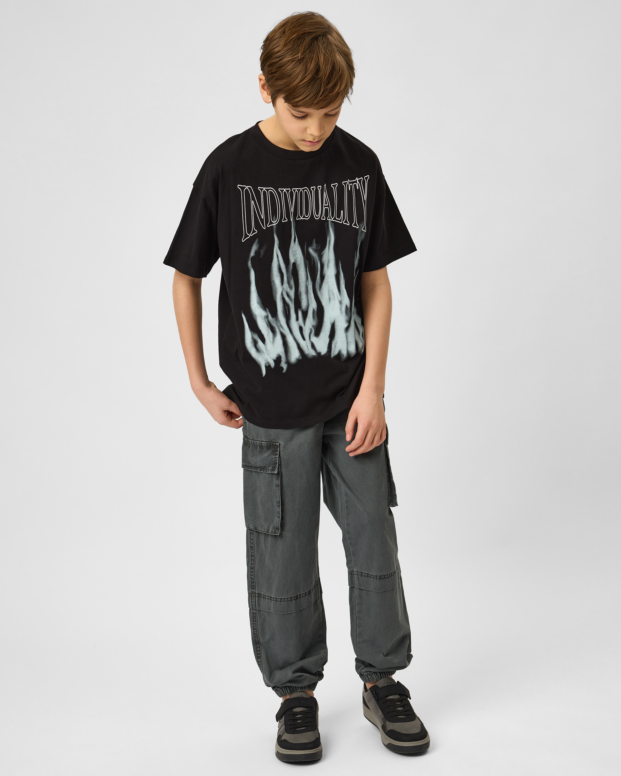 Изображение товара Текстильные брюки-карго для мальчика Futurino 128 из 100% хлопка серого цвета