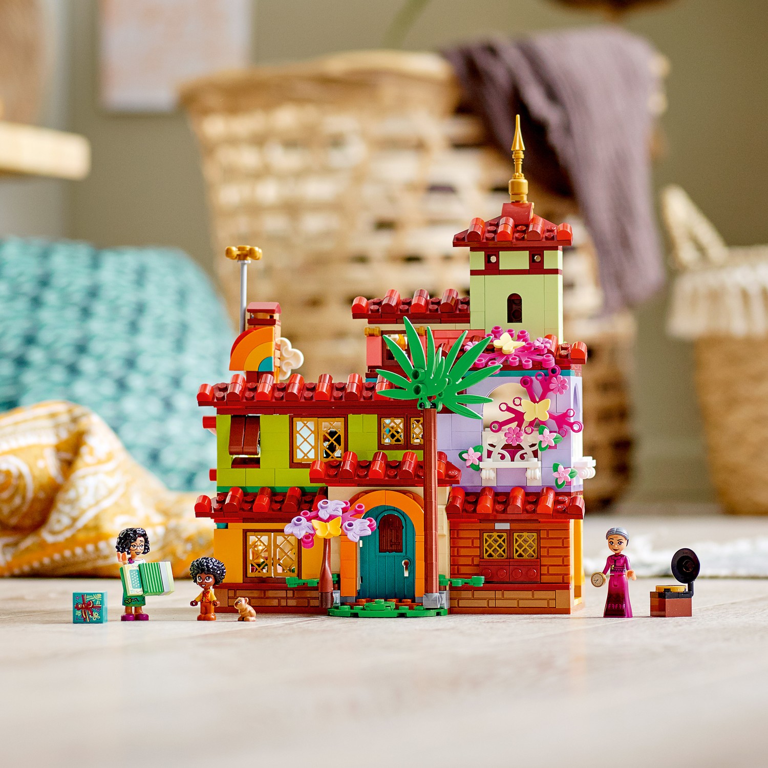Конструктор LEGO Disney Princess The Madrigal House 587 дет. - фото 10