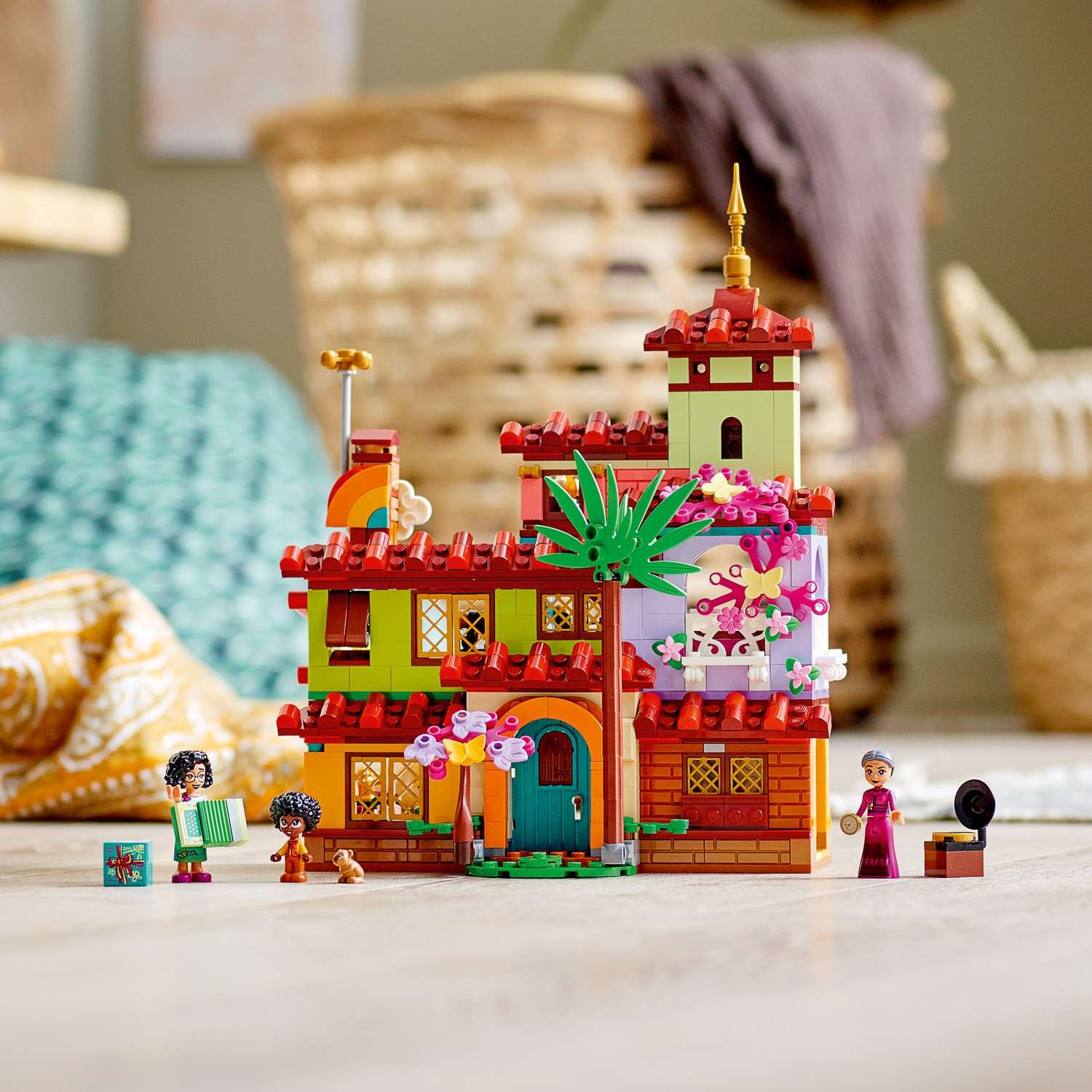 Конструктор LEGO Disney Princess The Madrigal House 587 дет. - фото 10