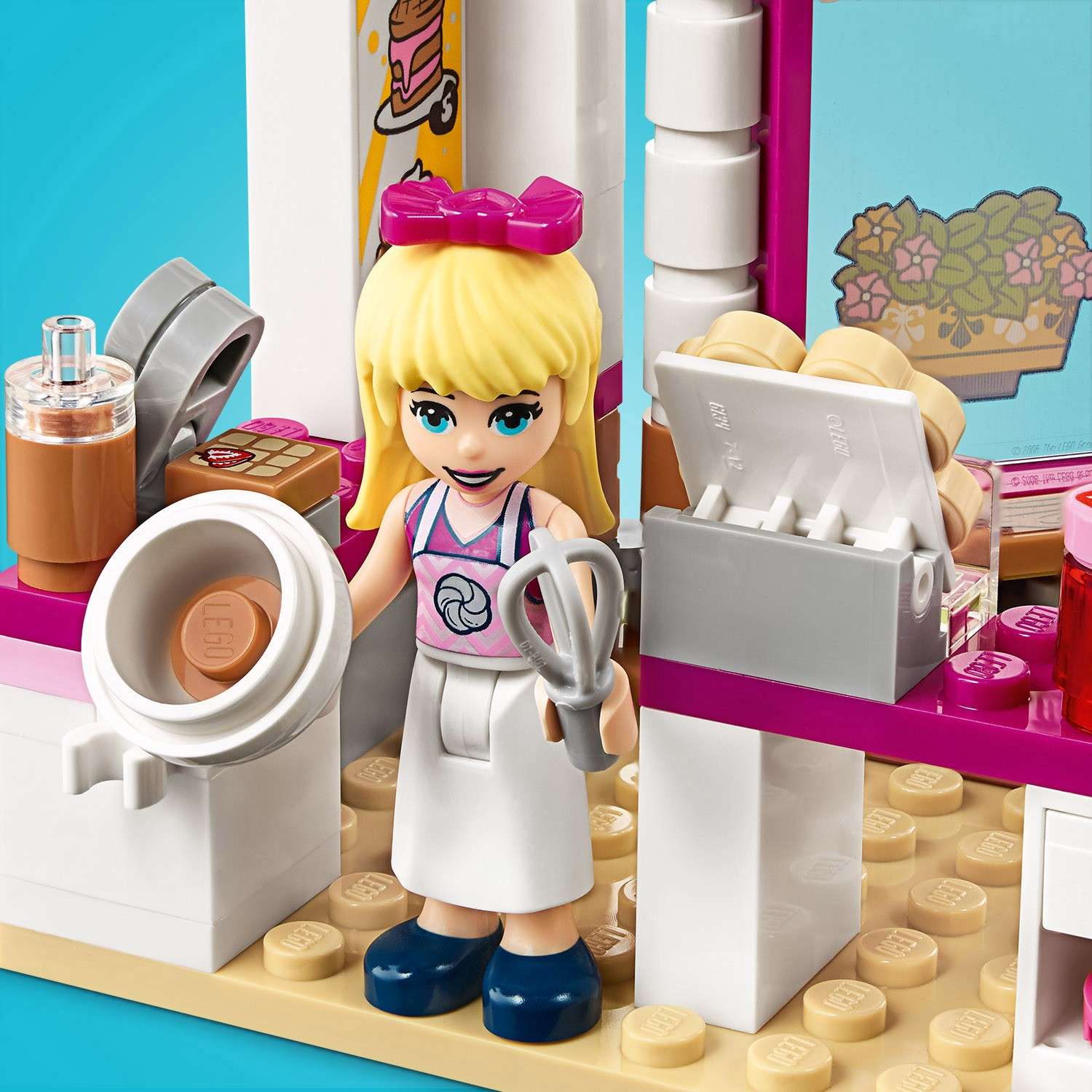Конструктор LEGO Friends Кафе в парке Хартлейк Сити блочный - фото 9