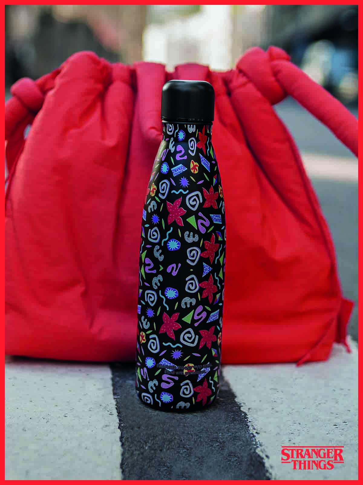 Термобутылка Stranger Things Одиннадцать из Старкорта 500 мл - фото 6