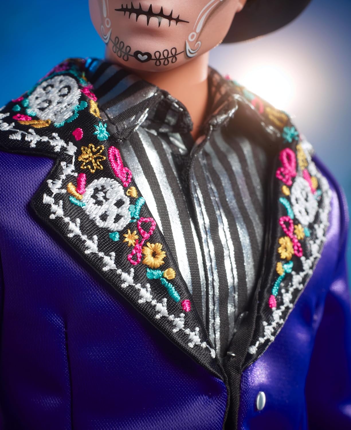 Кукла модельная Barbie Signature Dia De Muertos Кен в фиолетовом HJX15 - фото 5