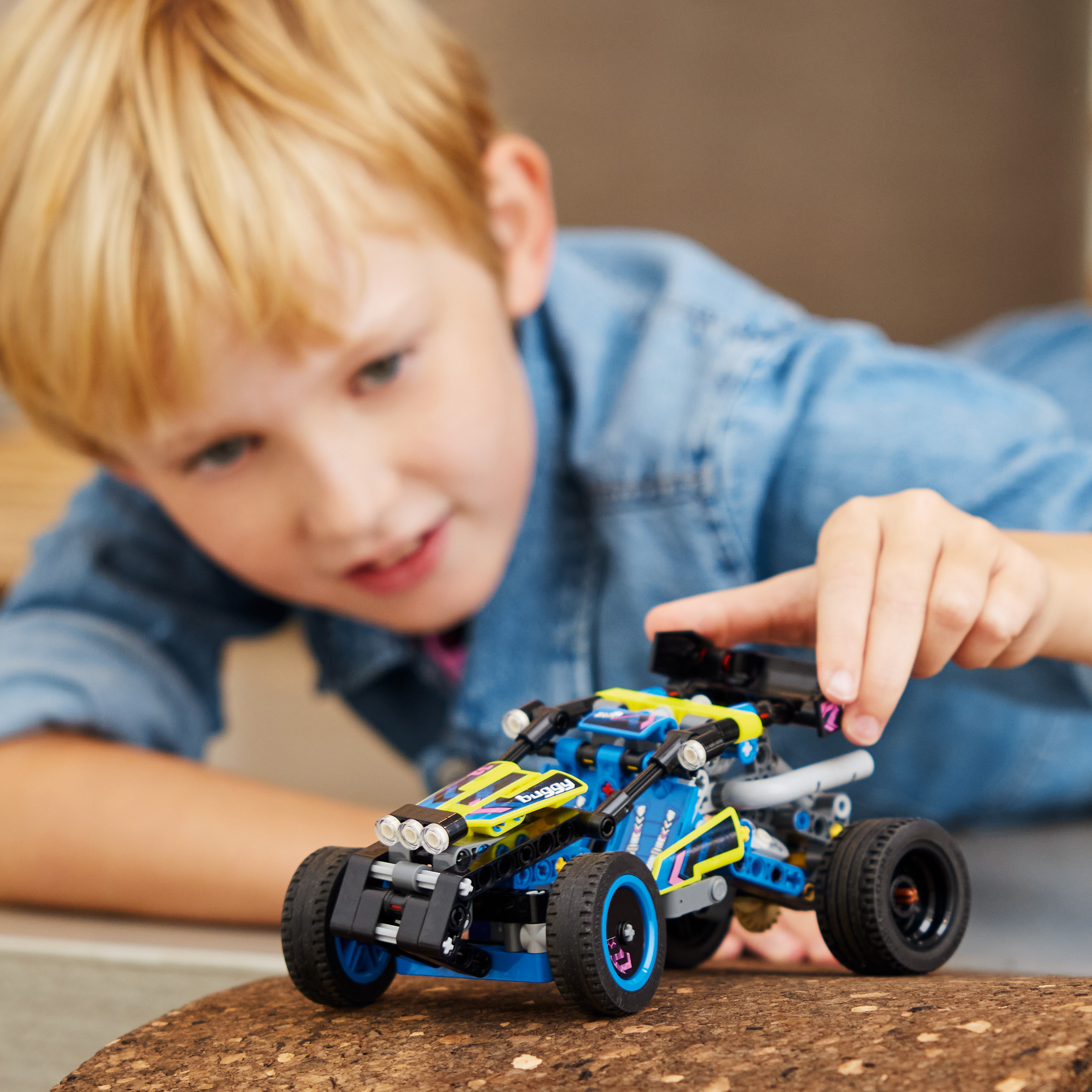 Конструктор LEGO Technic Багги для гонок по бездорожью - фото 10
