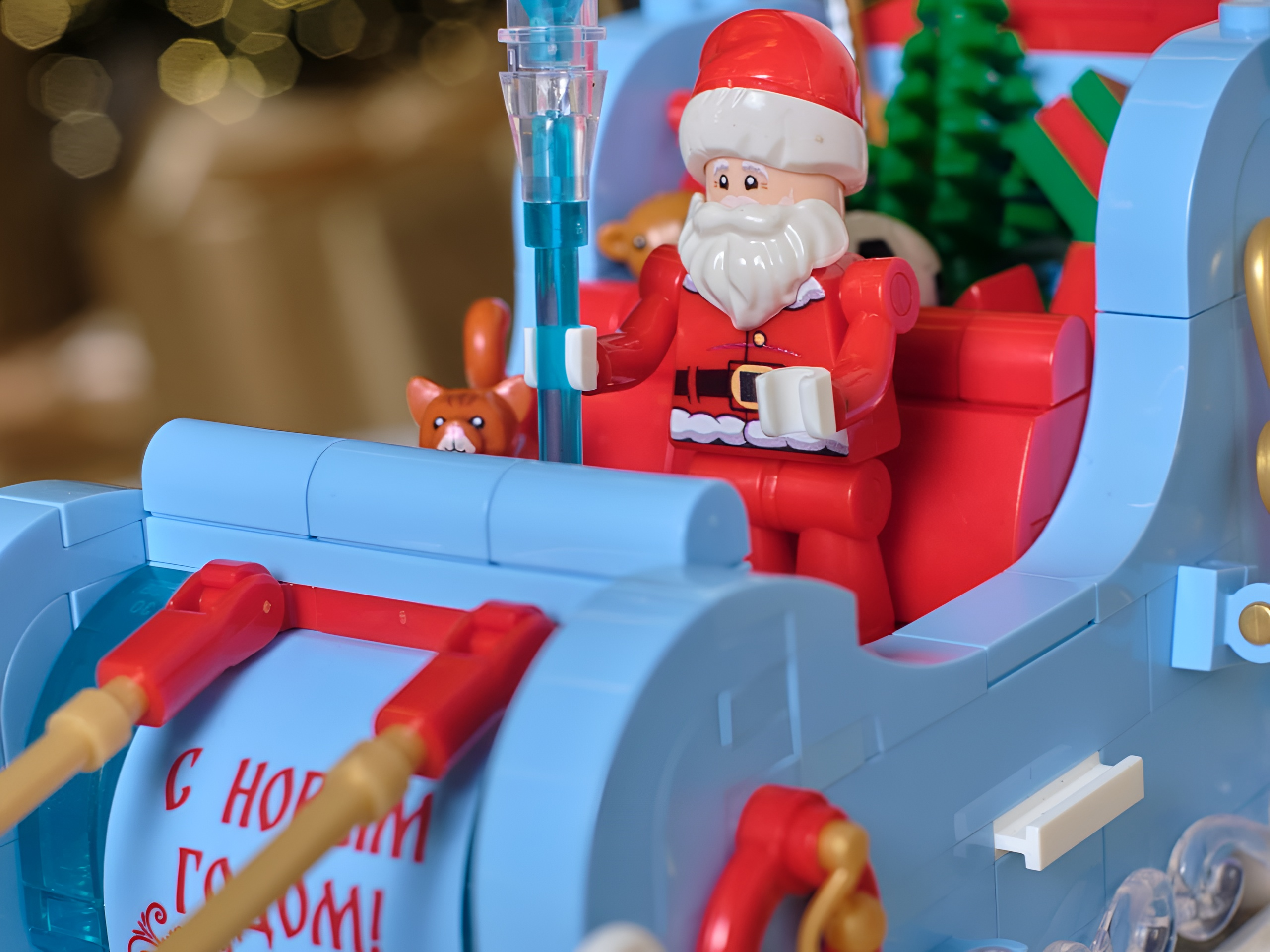 Конструктор brick labs Сани Деда Мороза из мини-блоков 359 дет. - фото 5