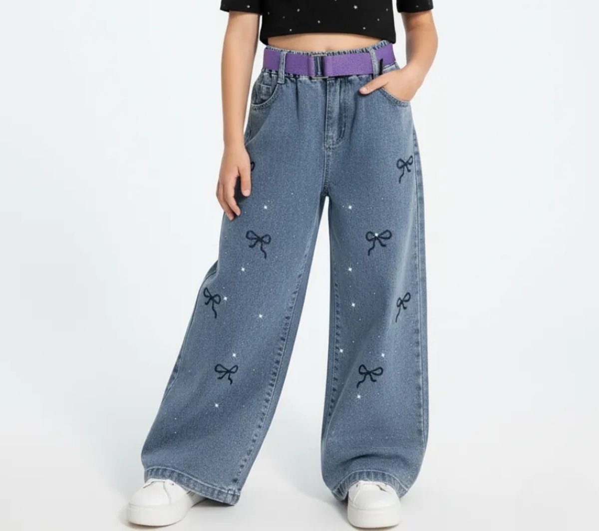 Изображение товара Джинсы CASTLELADY 98 Завышенная талия с бантиками и стразами Изображение товара Джинсы CASTLELADY 98 Завышенная талия с бантиками и стразами