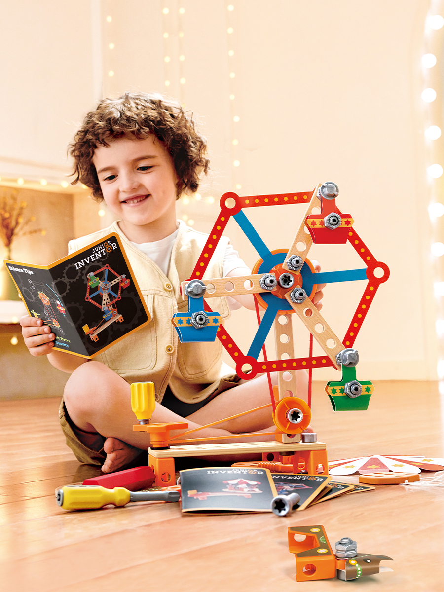 Конструктор Hape Фантазия деревянный 73 дет. - фото 1